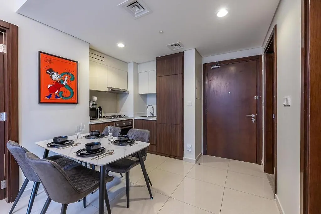 Stylish 2 Bedroom Apt In Business Bay Dubai