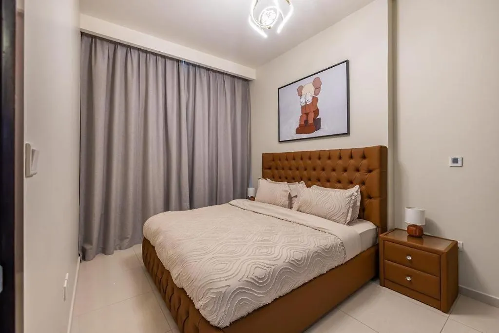 Apartment Stylish 2 Bedroom Apt In Business Bay Dubai